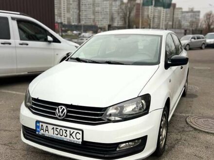 Белый Фольксваген Поло, объемом двигателя 1.6 л и пробегом 200 тыс. км за 5500 $, фото 1 на Automoto.ua