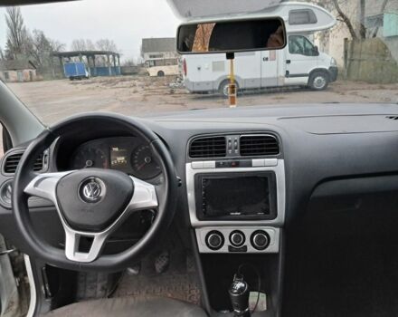 Белый Фольксваген Поло, объемом двигателя 1.6 л и пробегом 500 тыс. км за 5300 $, фото 1 на Automoto.ua