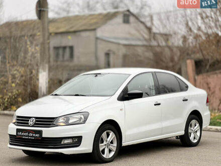 Белый Фольксваген Поло, объемом двигателя 1.6 л и пробегом 164 тыс. км за 8999 $, фото 1 на Automoto.ua