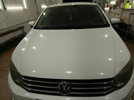 Белый Фольксваген Поло, объемом двигателя 1.6 л и пробегом 94 тыс. км за 6999 $, фото 1 на Automoto.ua