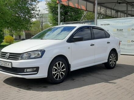 Фольксваген Поло 2016 в Золотоноше на Automoto.ua Белый Фольксваген Поло, объемом двигателя 1.6 л и пробегом 255 тыс. км за 6500 $, фото 1 на Automoto.ua
