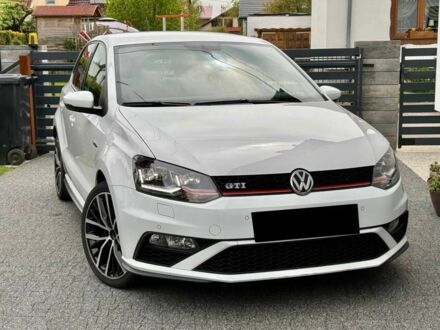 Фольксваген Поло 2016 в Хмельницком на Automoto.ua Белый Фольксваген Поло, объемом двигателя 1.8 л и пробегом 88 тыс. км за 6800 $, фото 1 на Automoto.ua