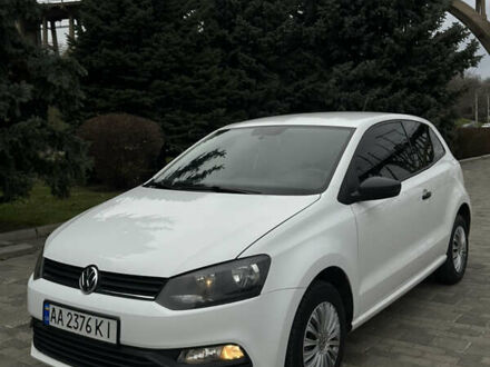 Белый Фольксваген Поло, объемом двигателя 1.2 л и пробегом 217 тыс. км за 5950 $, фото 1 на Automoto.ua