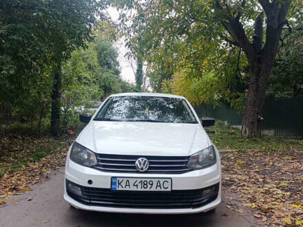 Фольксваген Поло 2016 у Києві на Automoto.ua Білий Фольксваген Поло, об'ємом двигуна 1.6 л та пробігом 345 тис. км за 4999 $, фото 1 на Automoto.ua