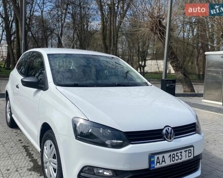Белый Фольксваген Поло, объемом двигателя 1.2 л и пробегом 129 тыс. км за 6199 $, фото 1 на Automoto.ua