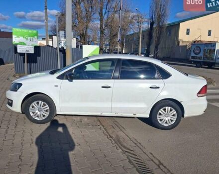 Белый Фольксваген Поло, объемом двигателя 1.6 л и пробегом 296 тыс. км за 5000 $, фото 1 на Automoto.ua