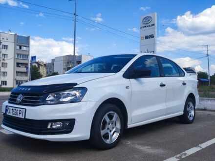 Фольксваген Поло 2017 у Києві на Automoto.ua Білий Фольксваген Поло, об'ємом двигуна 1.6 л та пробігом 290 тис. км за 5900 $, фото 1 на Automoto.ua