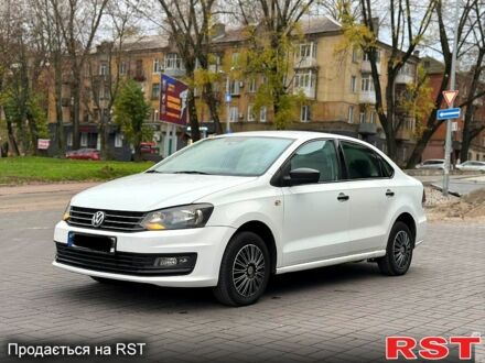 Белый Фольксваген Поло, объемом двигателя 1.6 л и пробегом 131 тыс. км за 7300 $, фото 1 на Automoto.ua
