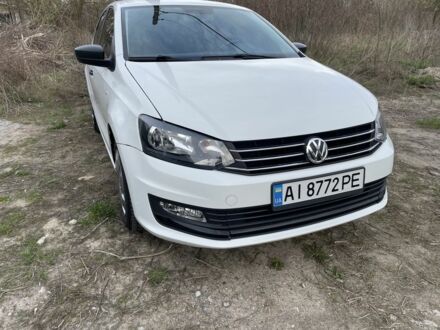 Белый Фольксваген Поло, объемом двигателя 1.6 л и пробегом 142 тыс. км за 7300 $, фото 1 на Automoto.ua