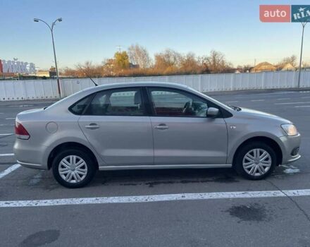 Бежевий Фольксваген Поло, об'ємом двигуна 1.57 л та пробігом 230 тис. км за 4800 $, фото 3 на Automoto.ua