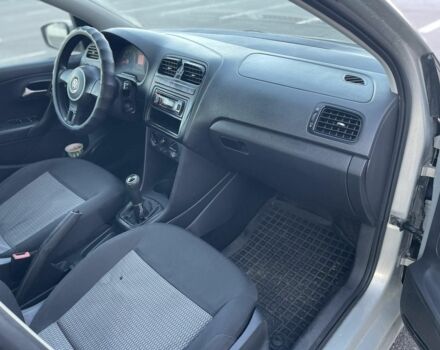 Бежевий Фольксваген Поло, об'ємом двигуна 1.6 л та пробігом 230 тис. км за 4800 $, фото 15 на Automoto.ua