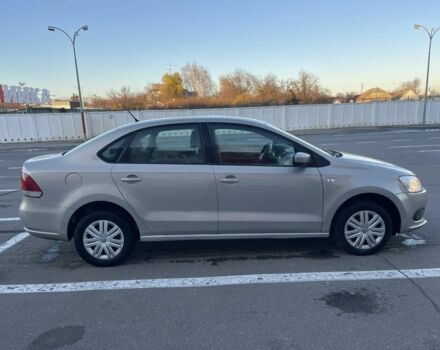 Бежевий Фольксваген Поло, об'ємом двигуна 1.6 л та пробігом 230 тис. км за 4800 $, фото 3 на Automoto.ua