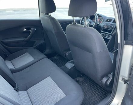 Бежевий Фольксваген Поло, об'ємом двигуна 1.6 л та пробігом 230 тис. км за 4800 $, фото 14 на Automoto.ua