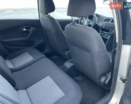 Бежевий Фольксваген Поло, об'ємом двигуна 1.57 л та пробігом 230 тис. км за 4800 $, фото 13 на Automoto.ua