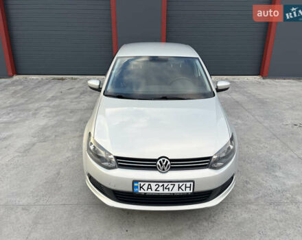 Бежевый Фольксваген Поло, объемом двигателя 1.6 л и пробегом 129 тыс. км за 6750 $, фото 1 на Automoto.ua