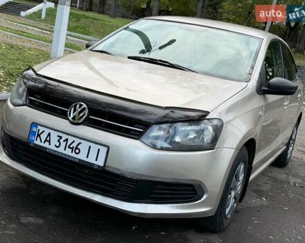 Бежевый Фольксваген Поло, объемом двигателя 1.6 л и пробегом 250 тыс. км за 3800 $, фото 3 на Automoto.ua