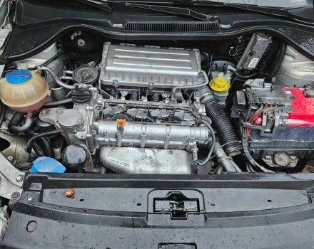 Бежевый Фольксваген Поло, объемом двигателя 1.6 л и пробегом 95 тыс. км за 6800 $, фото 4 на Automoto.ua