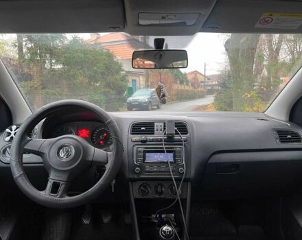 Бежевый Фольксваген Поло, объемом двигателя 1.6 л и пробегом 221 тыс. км за 6990 $, фото 14 на Automoto.ua