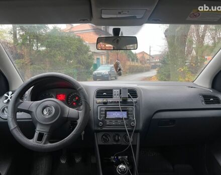 Бежевый Фольксваген Поло, объемом двигателя 1.6 л и пробегом 221 тыс. км за 6990 $, фото 14 на Automoto.ua