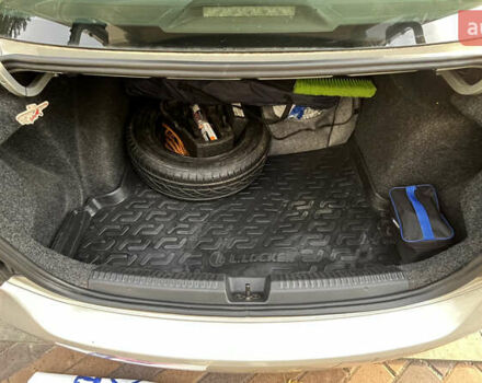 Бежевый Фольксваген Поло, объемом двигателя 1.6 л и пробегом 220 тыс. км за 6999 $, фото 6 на Automoto.ua