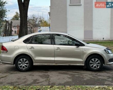 Бежевый Фольксваген Поло, объемом двигателя 1.6 л и пробегом 250 тыс. км за 3800 $, фото 13 на Automoto.ua