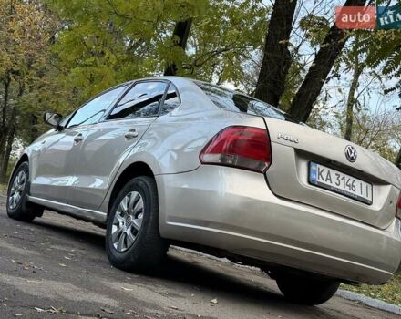 Бежевый Фольксваген Поло, объемом двигателя 1.6 л и пробегом 250 тыс. км за 3800 $, фото 4 на Automoto.ua