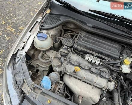 Бежевый Фольксваген Поло, объемом двигателя 1.6 л и пробегом 250 тыс. км за 3800 $, фото 61 на Automoto.ua