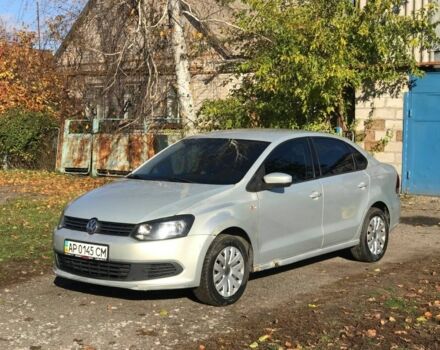 Бежевый Фольксваген Поло, объемом двигателя 1.6 л и пробегом 265 тыс. км за 5100 $, фото 1 на Automoto.ua