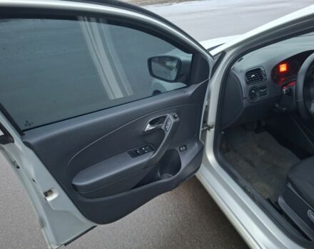 Бежевый Фольксваген Поло, объемом двигателя 1.6 л и пробегом 224 тыс. км за 7300 $, фото 4 на Automoto.ua