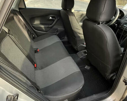 Бежевый Фольксваген Поло, объемом двигателя 1.6 л и пробегом 220 тыс. км за 6999 $, фото 4 на Automoto.ua