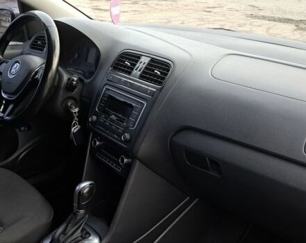 Бежевий Фольксваген Поло, об'ємом двигуна 1.6 л та пробігом 63 тис. км за 10800 $, фото 15 на Automoto.ua