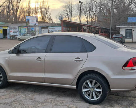 Бежевый Фольксваген Поло, объемом двигателя 1.6 л и пробегом 63 тыс. км за 10800 $, фото 4 на Automoto.ua