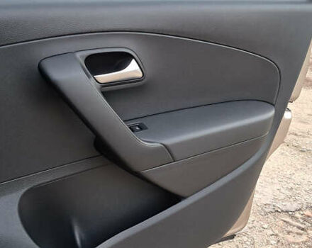 Бежевый Фольксваген Поло, объемом двигателя 1.6 л и пробегом 63 тыс. км за 10800 $, фото 20 на Automoto.ua