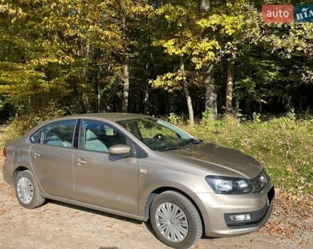 Бежевый Фольксваген Поло, объемом двигателя 1.4 л и пробегом 115 тыс. км за 10500 $, фото 2 на Automoto.ua