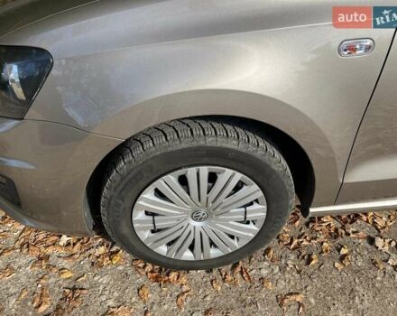 Бежевый Фольксваген Поло, объемом двигателя 1.4 л и пробегом 115 тыс. км за 10500 $, фото 7 на Automoto.ua