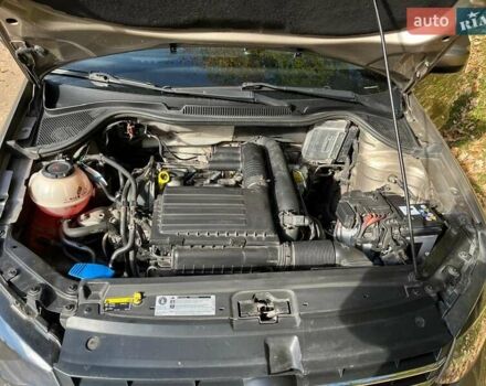 Бежевый Фольксваген Поло, объемом двигателя 1.4 л и пробегом 115 тыс. км за 10500 $, фото 4 на Automoto.ua