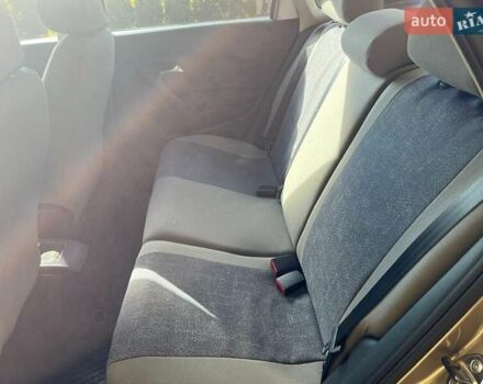 Бежевый Фольксваген Поло, объемом двигателя 1.4 л и пробегом 115 тыс. км за 10500 $, фото 8 на Automoto.ua