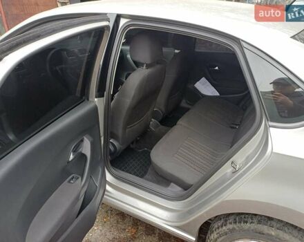 Бежевый Фольксваген Поло, объемом двигателя 1.39 л и пробегом 68 тыс. км за 12000 $, фото 7 на Automoto.ua