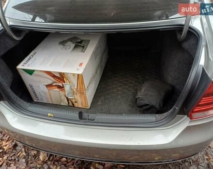 Бежевый Фольксваген Поло, объемом двигателя 1.39 л и пробегом 68 тыс. км за 12000 $, фото 12 на Automoto.ua