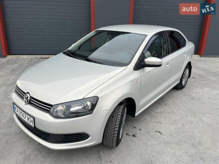 Бежевый Фольксваген Поло, объемом двигателя 1.6 л и пробегом 129 тыс. км за 6750 $, фото 1 на Automoto.ua