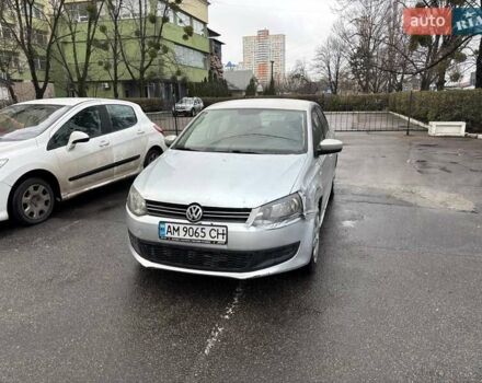 Бежевий Фольксваген Поло, об'ємом двигуна 1.6 л та пробігом 499 тис. км за 3000 $, фото 1 на Automoto.ua