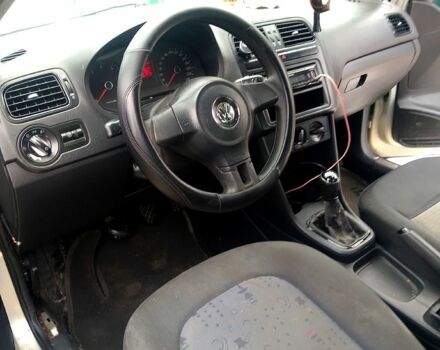 Бежевый Фольксваген Поло, объемом двигателя 1.6 л и пробегом 43900 тыс. км за 4500 $, фото 1 на Automoto.ua