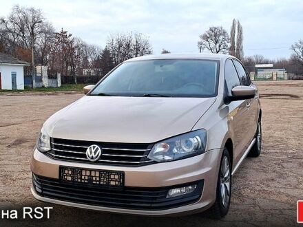 Бежевый Фольксваген Поло, объемом двигателя 1.6 л и пробегом 63 тыс. км за 10800 $, фото 1 на Automoto.ua