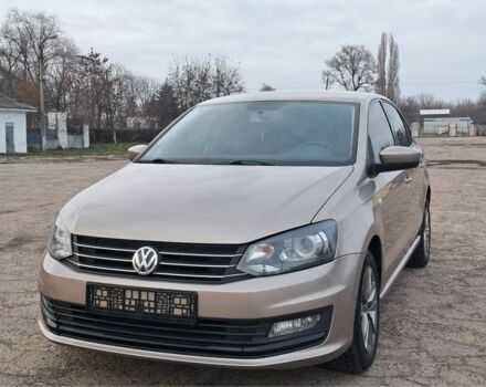 Бежевый Фольксваген Поло, объемом двигателя 1.6 л и пробегом 63 тыс. км за 10800 $, фото 1 на Automoto.ua