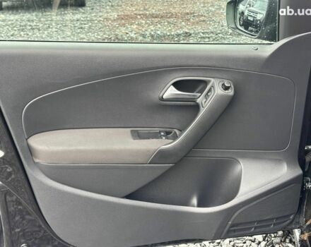 Черный Фольксваген Поло, объемом двигателя 1.9 л и пробегом 190 тыс. км за 4990 $, фото 12 на Automoto.ua