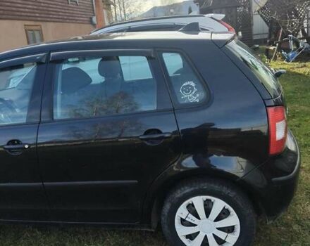 Черный Фольксваген Поло, объемом двигателя 1.4 л и пробегом 160 тыс. км за 4750 $, фото 7 на Automoto.ua