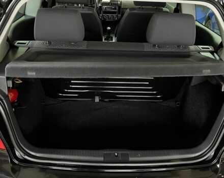 Черный Фольксваген Поло, объемом двигателя 1.2 л и пробегом 259 тыс. км за 2500 $, фото 5 на Automoto.ua