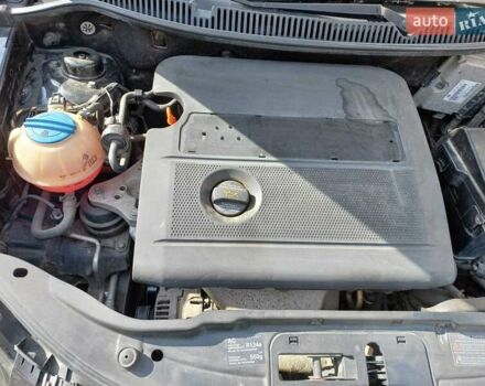 Черный Фольксваген Поло, объемом двигателя 1.4 л и пробегом 125 тыс. км за 5650 $, фото 15 на Automoto.ua