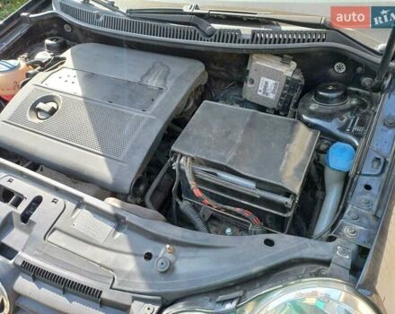 Черный Фольксваген Поло, объемом двигателя 1.4 л и пробегом 125 тыс. км за 5650 $, фото 12 на Automoto.ua