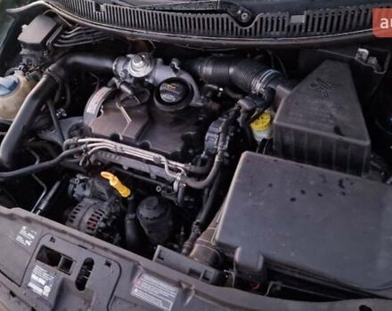 Черный Фольксваген Поло, объемом двигателя 1.4 л и пробегом 290 тыс. км за 4000 $, фото 40 на Automoto.ua